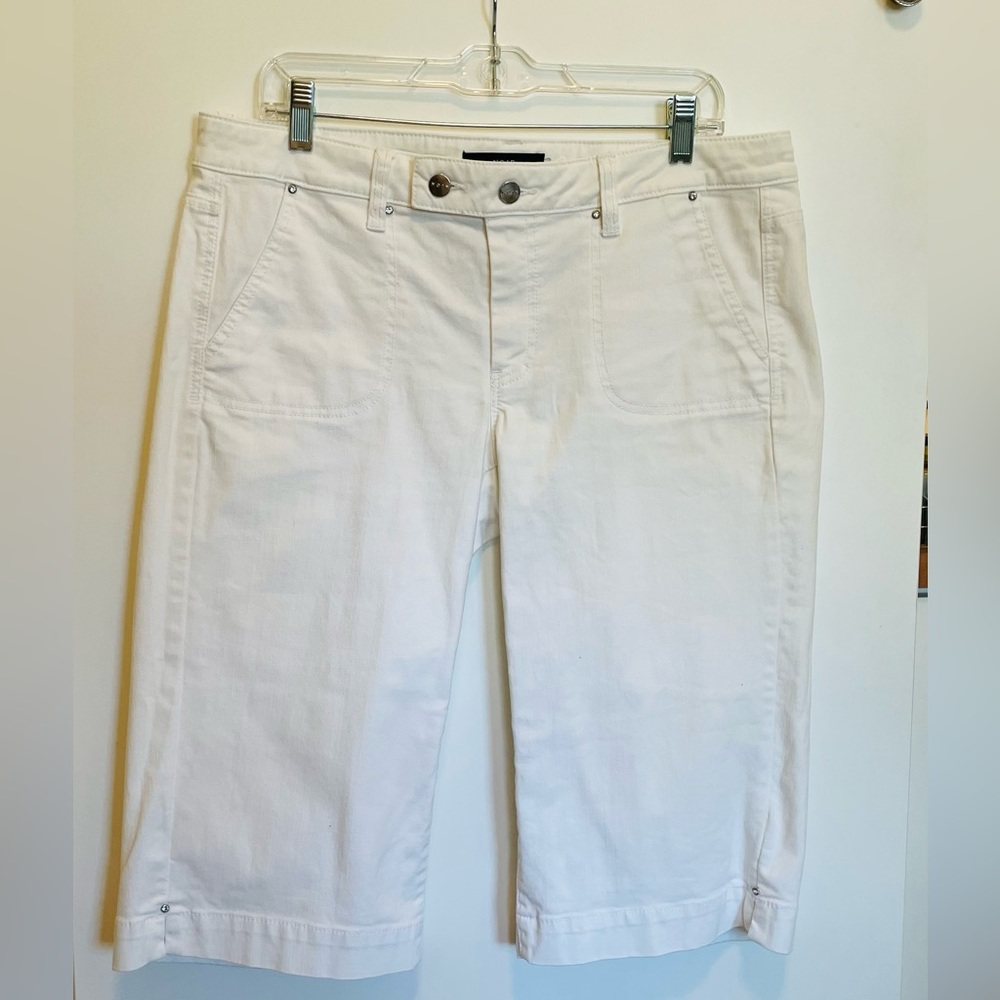 Noir Women’s White Denim Jean 4-Picket Shorts.